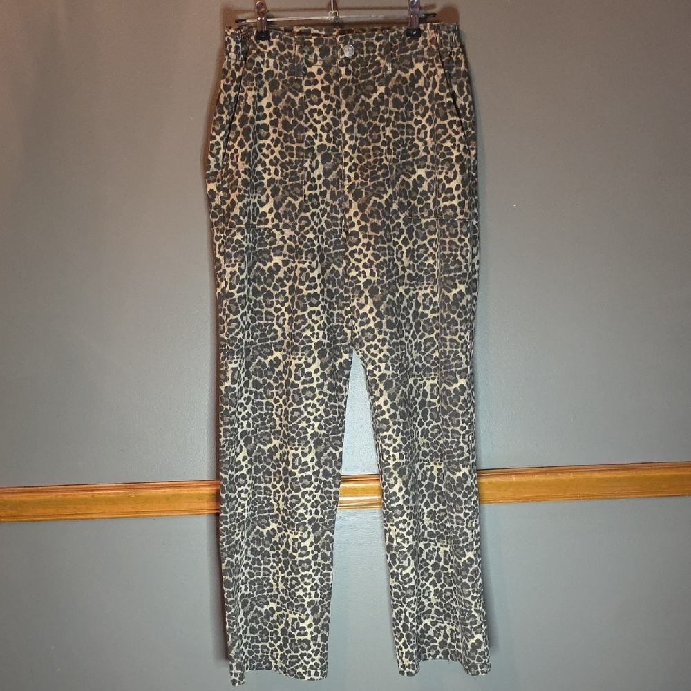Active USA Animal Print Zipper And Button Up Jeans